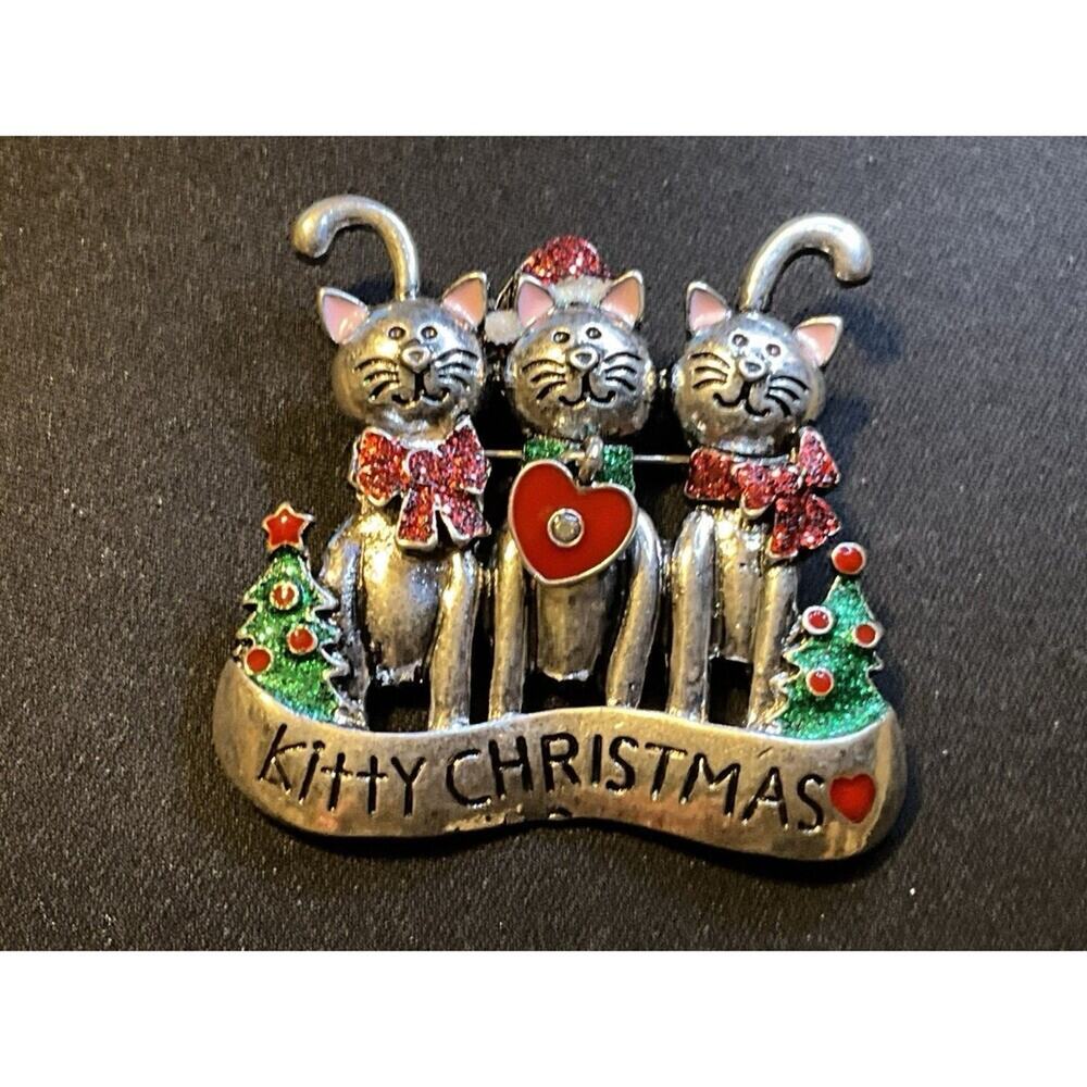 3 Cats Christmas Silver Tone Dangle Heart Rhinestones Brooch